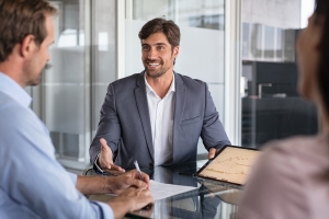 M & A Advisor Consulting with Business Owner to Make A Decision